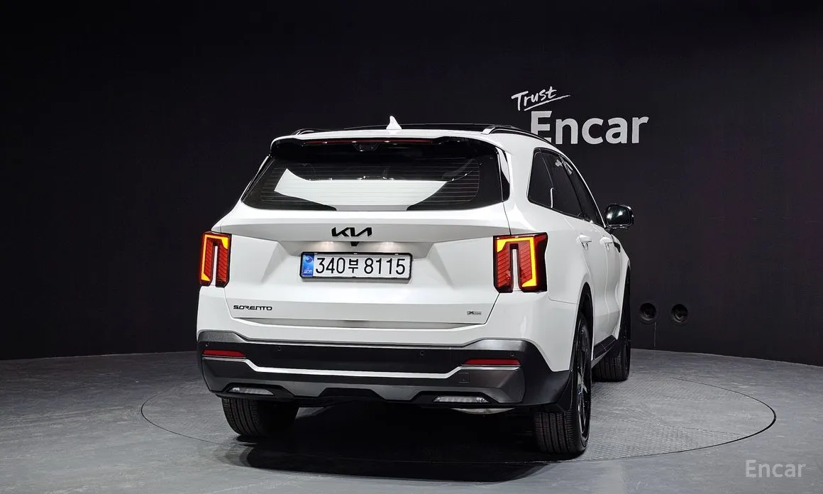 Фото 4 - Kia Sorento