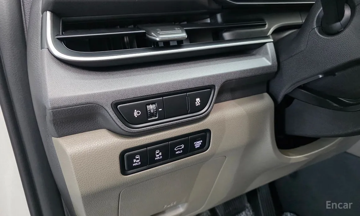 Фото 14 - Kia Carnival