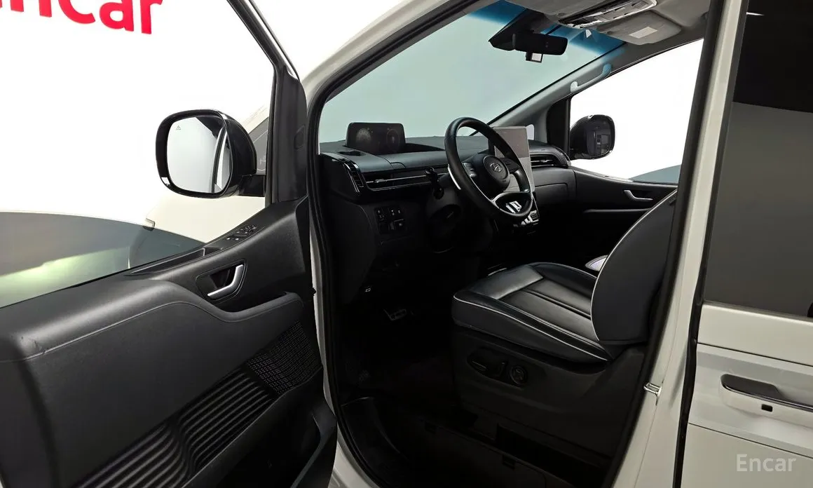 Фото 10 - Hyundai Staria