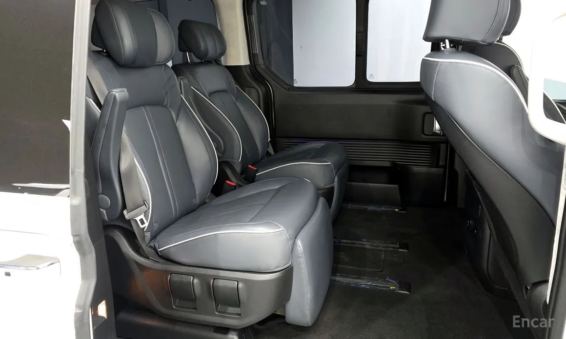 Фото 12 - Hyundai Staria