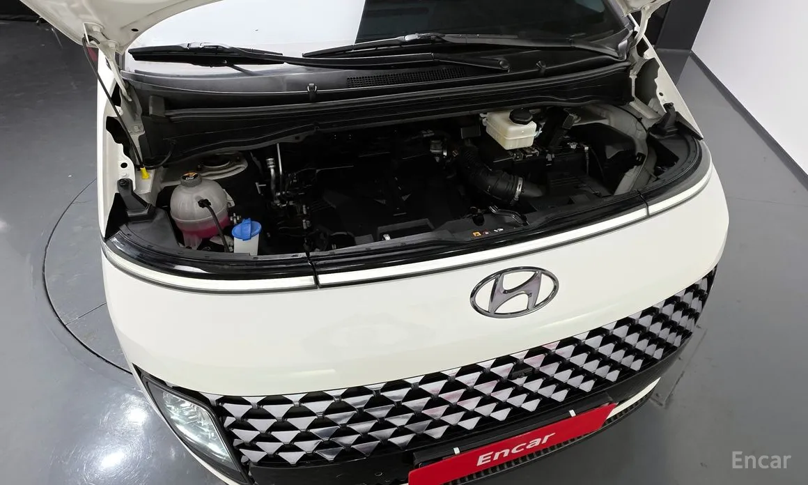 Фото 6 - Hyundai Staria