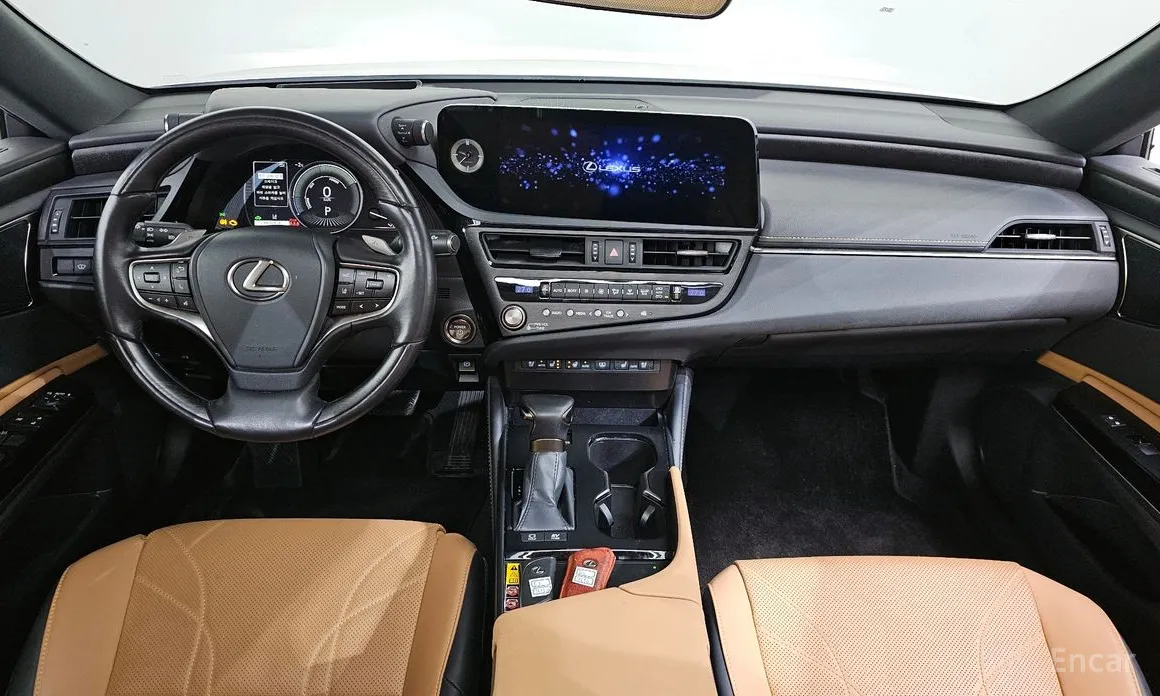 Фото 7 - Lexus ES