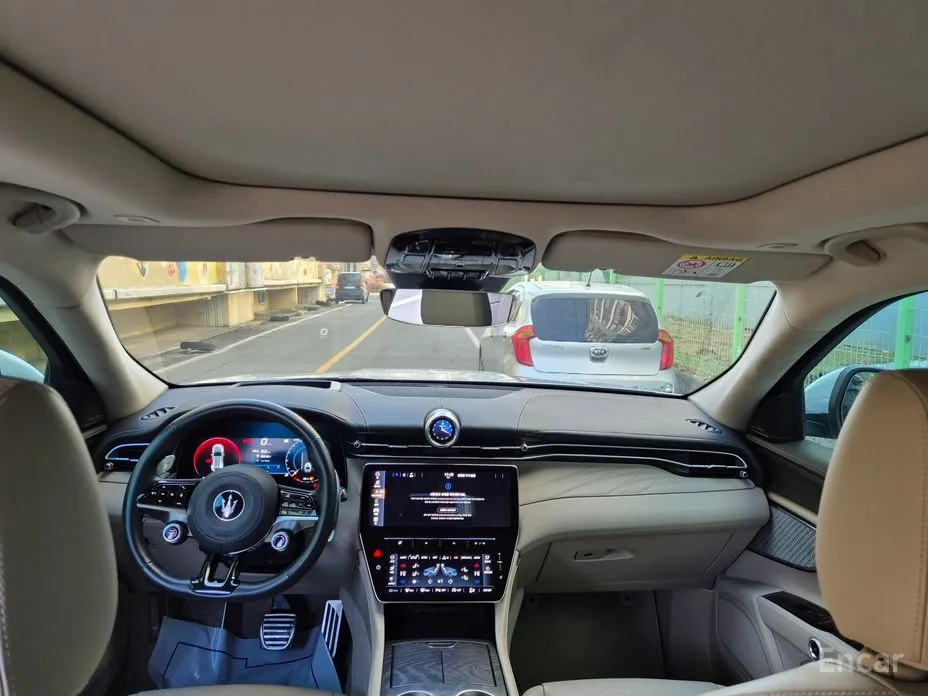 Фото 9 - Maserati Grecale