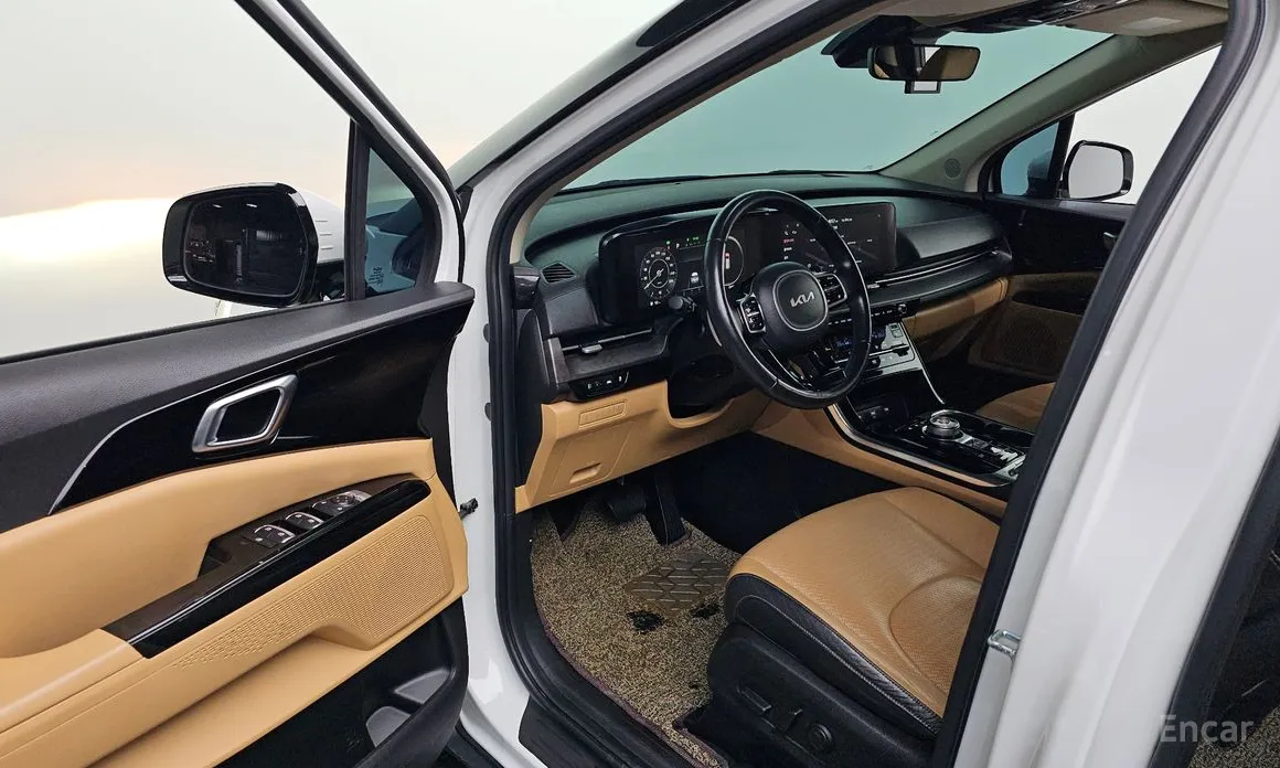 Фото 10 - Kia Carnival