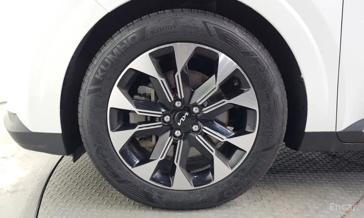 Фото 5 - Kia Carnival