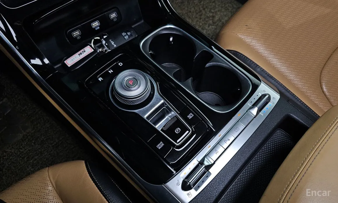 Фото 9 - Kia Carnival