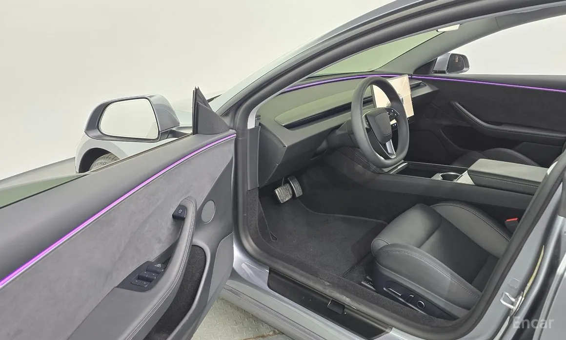 Фото 10 - Tesla Model 3