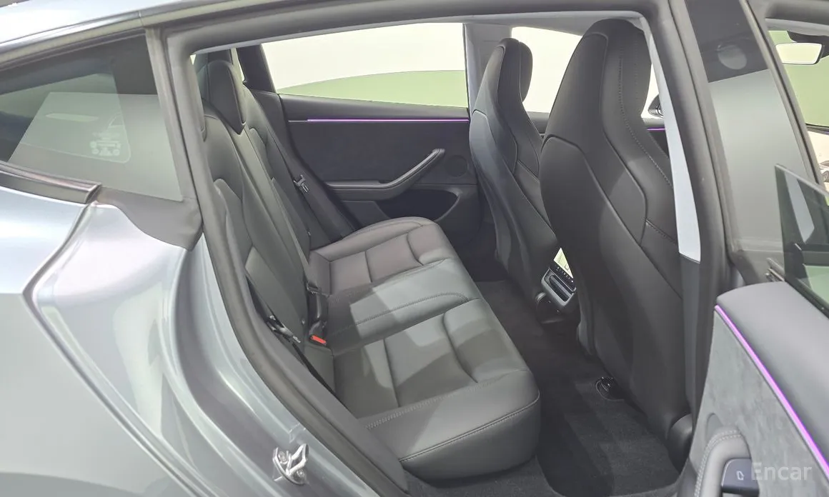 Фото 12 - Tesla Model 3