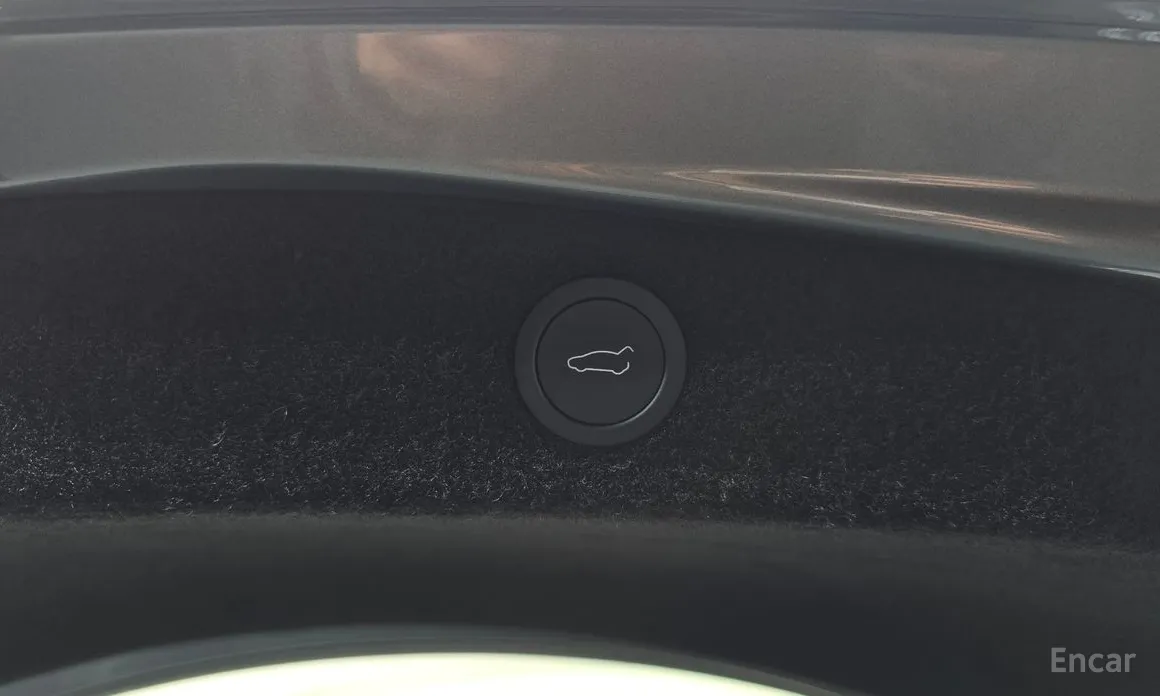 Фото 20 - Tesla Model 3