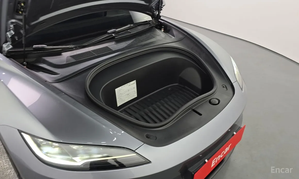 Фото 6 - Tesla Model 3