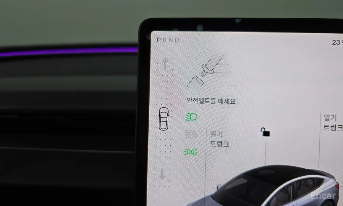 Фото 9 - Tesla Model 3