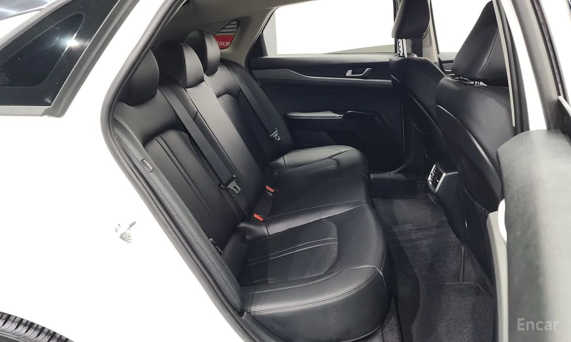 Фото 12 - Kia K5