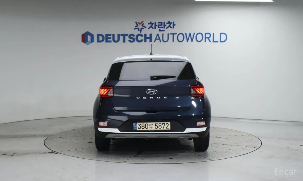 Фото 4 - Hyundai Venue