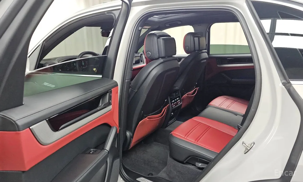 Фото 12 - Porsche Cayenne