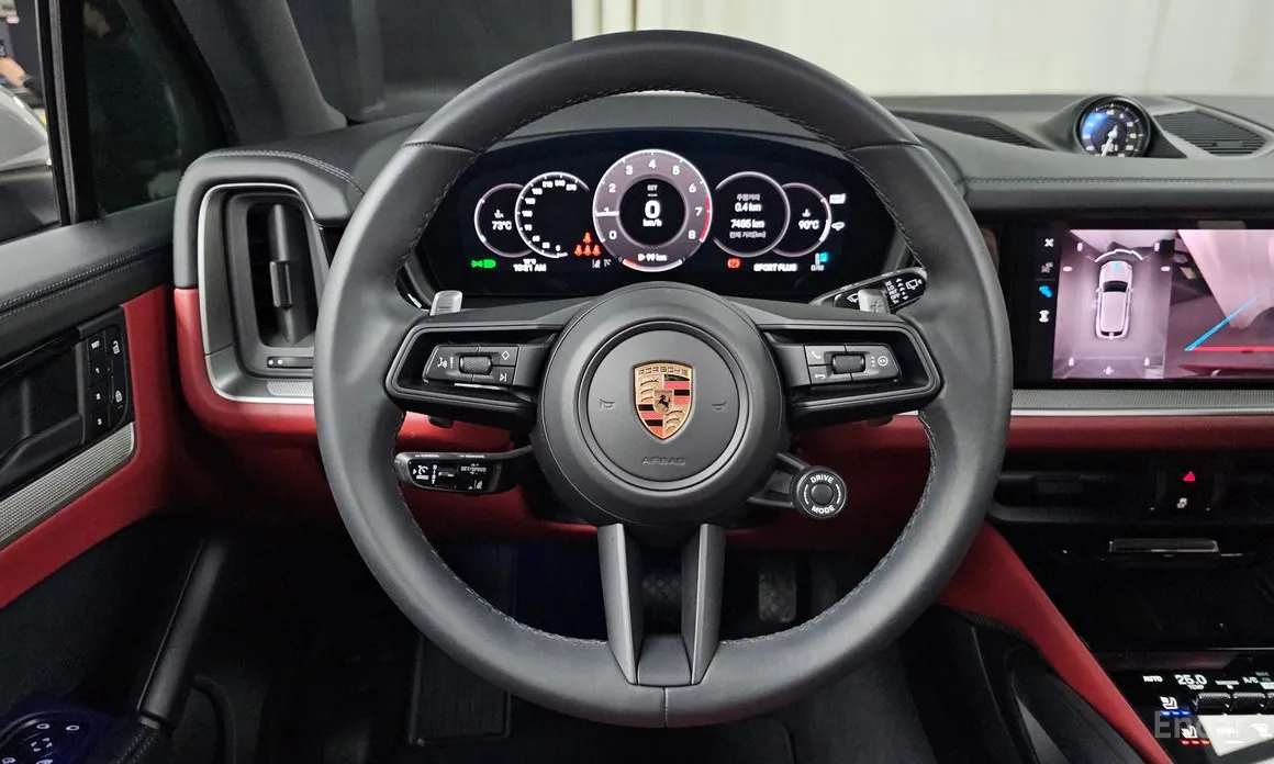 Фото 13 - Porsche Cayenne