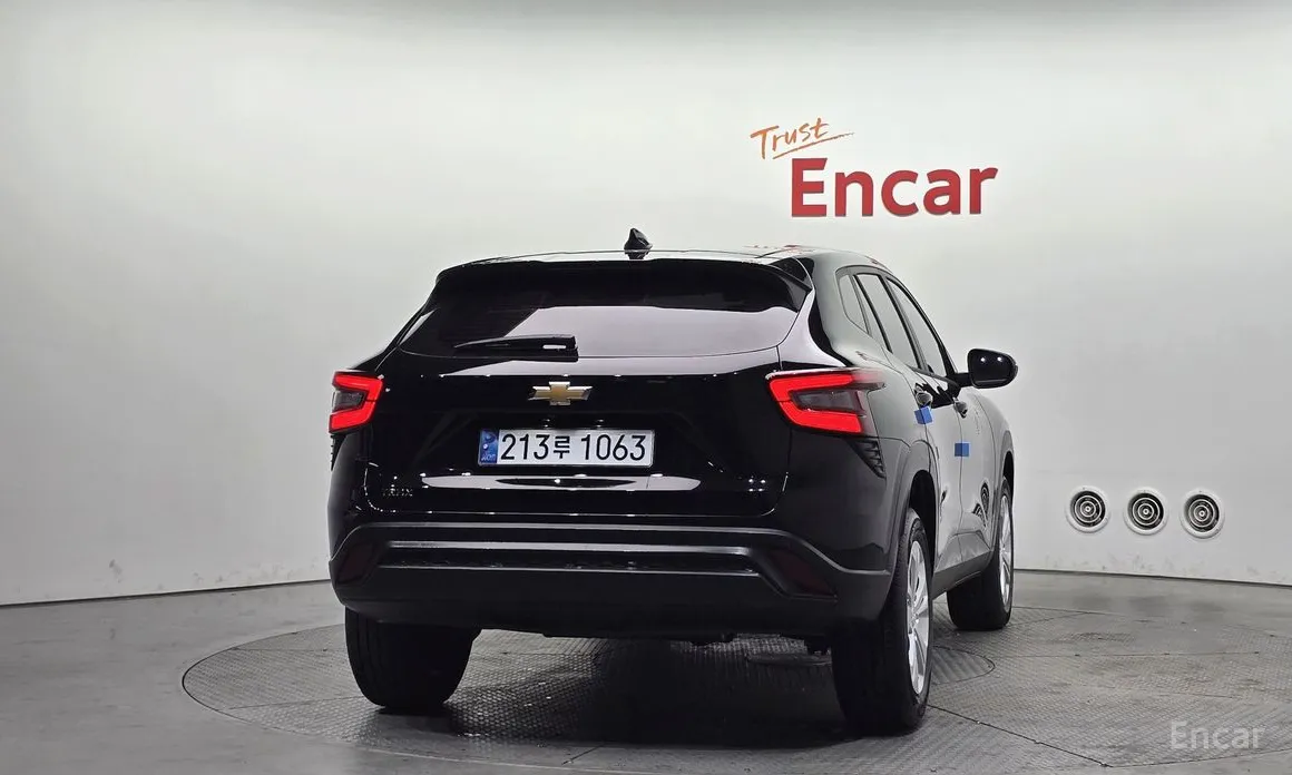 Фото 4 - Chevrolet Trax