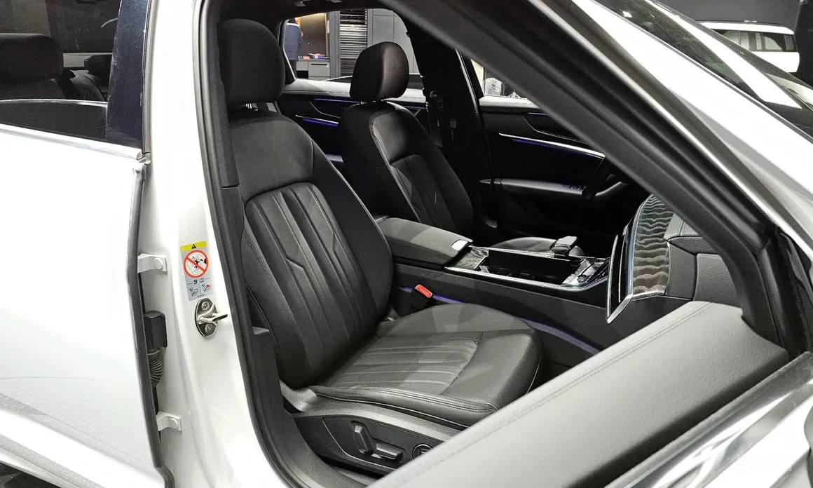 Фото 17 - Audi A6