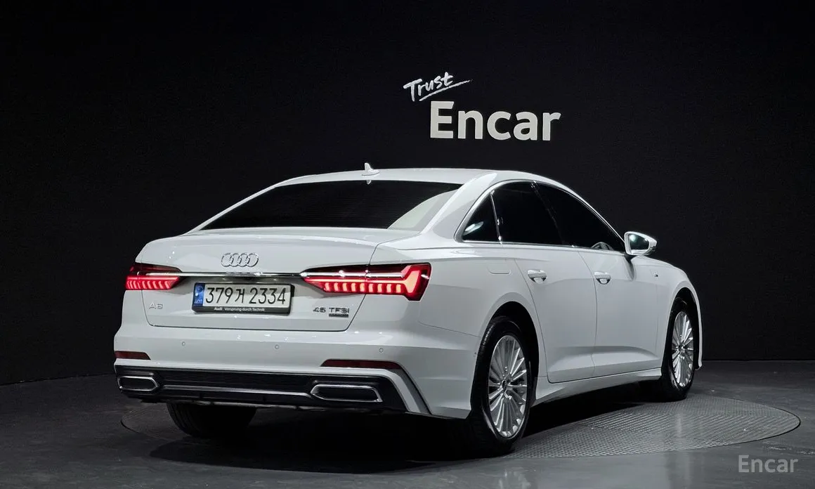 Фото 2 - Audi A6