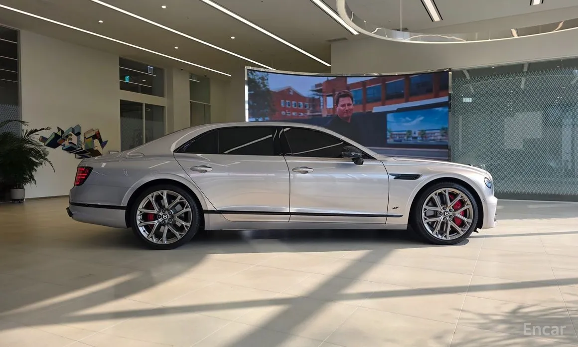 Фото 6 - Bentley Flying Spur