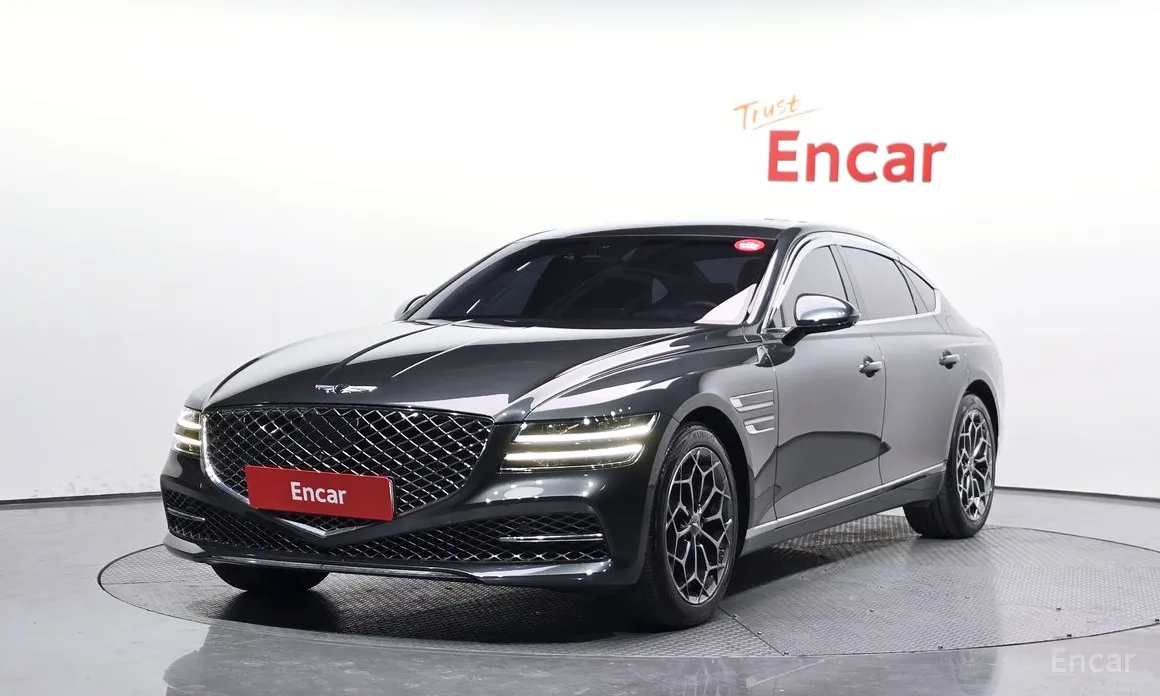 Фото 1 - Genesis G80