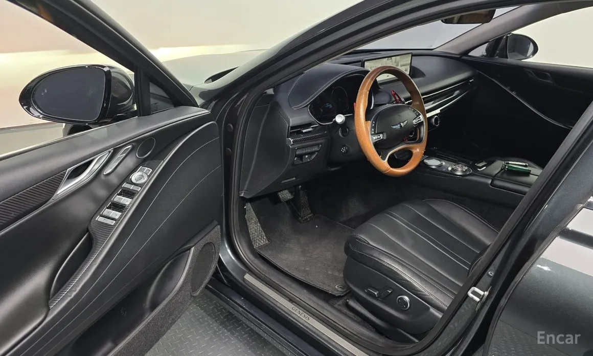 Фото 11 - Genesis G80