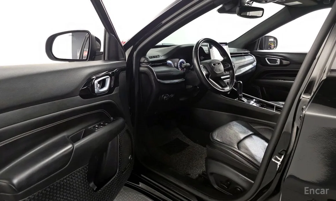 Фото 10 - Jeep Compass