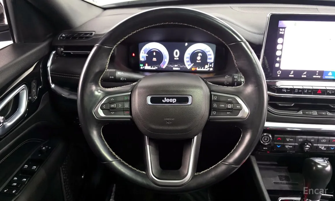 Фото 13 - Jeep Compass