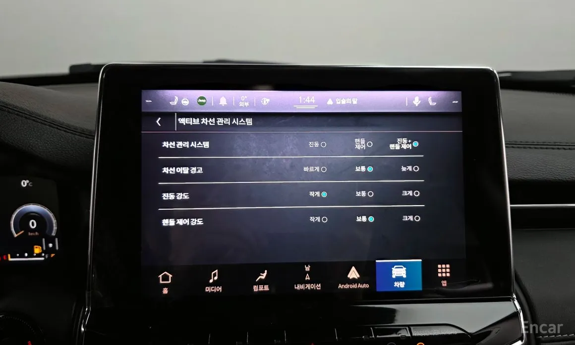 Фото 17 - Jeep Compass