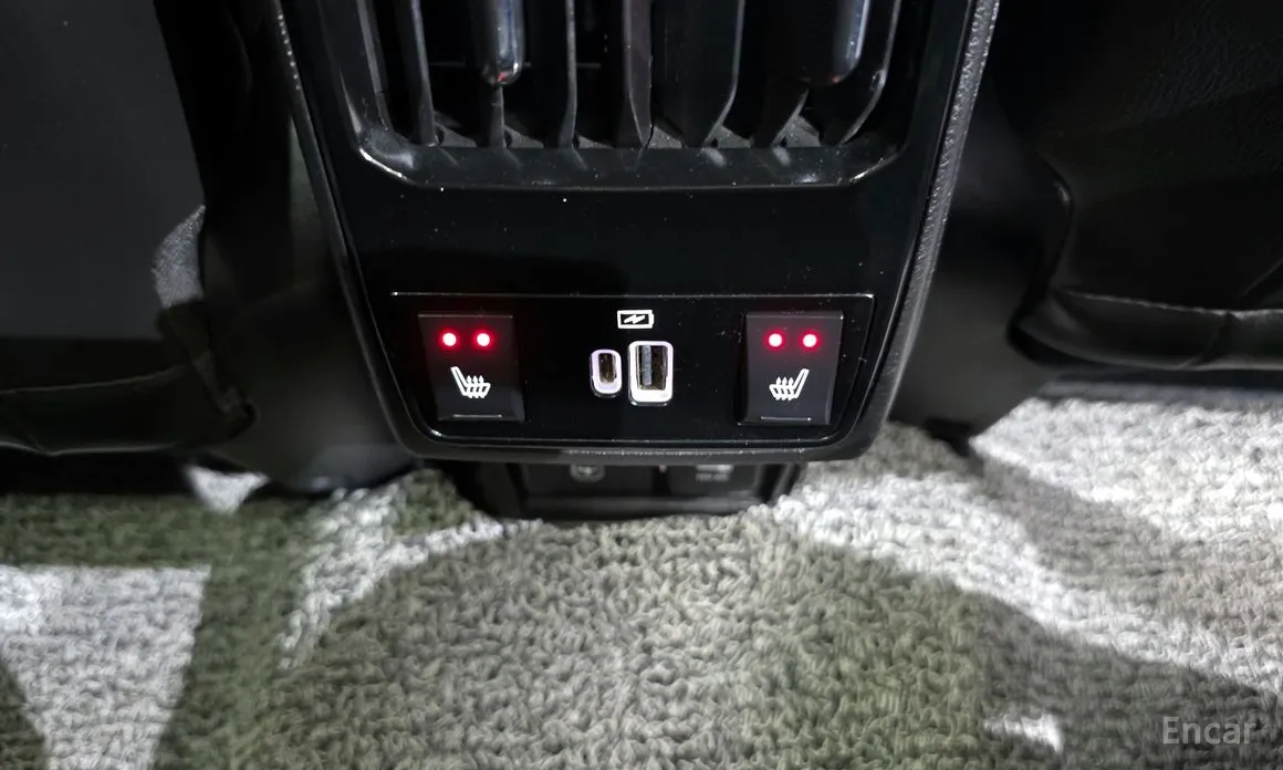 Фото 19 - Jeep Compass