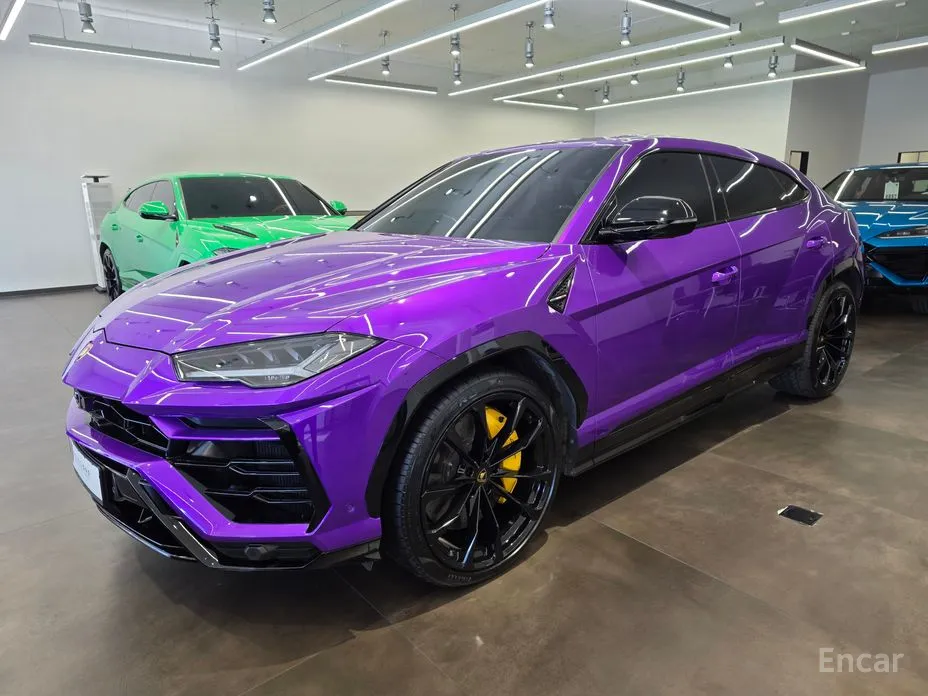 Фото 1 - Lamborghini Urus