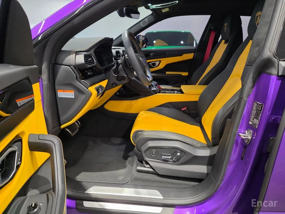 Фото 10 - Lamborghini Urus