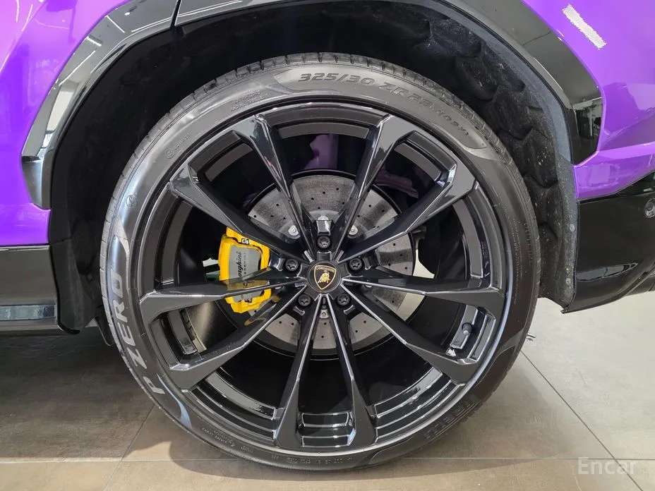 Фото 7 - Lamborghini Urus