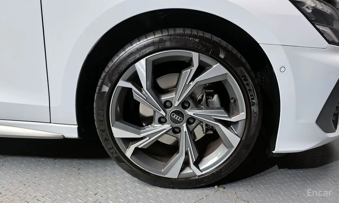 Фото 5 - Audi A3