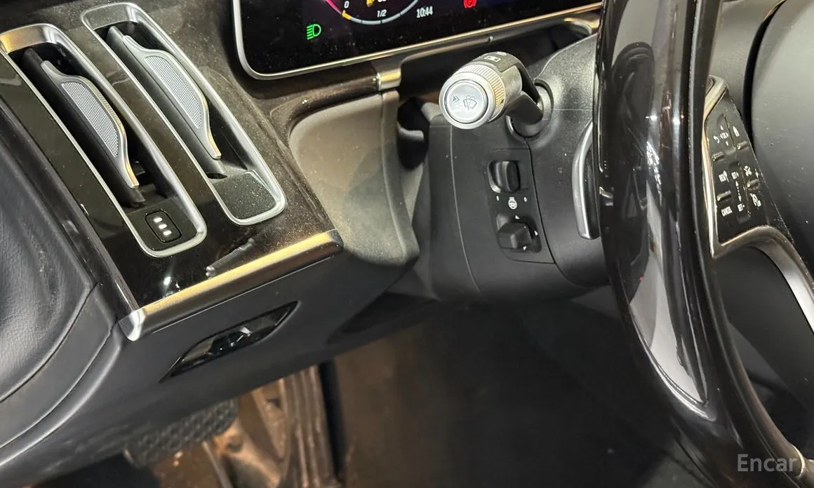 Фото 16 - Mercedes-Benz S-Class