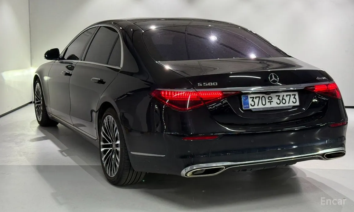 Фото 6 - Mercedes-Benz S-Class