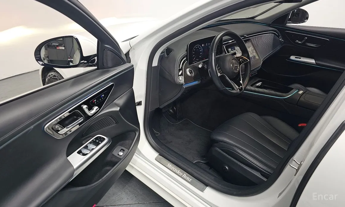 Фото 12 - Mercedes-Benz E-Class