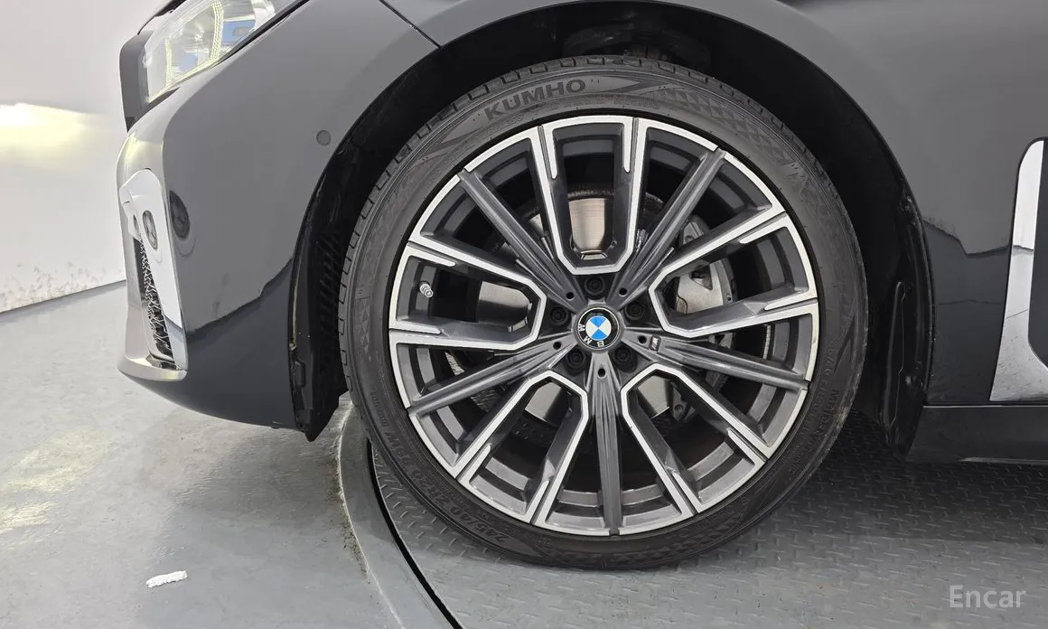 BMW 7 Series 2015 740Li xDrive M Sport Package