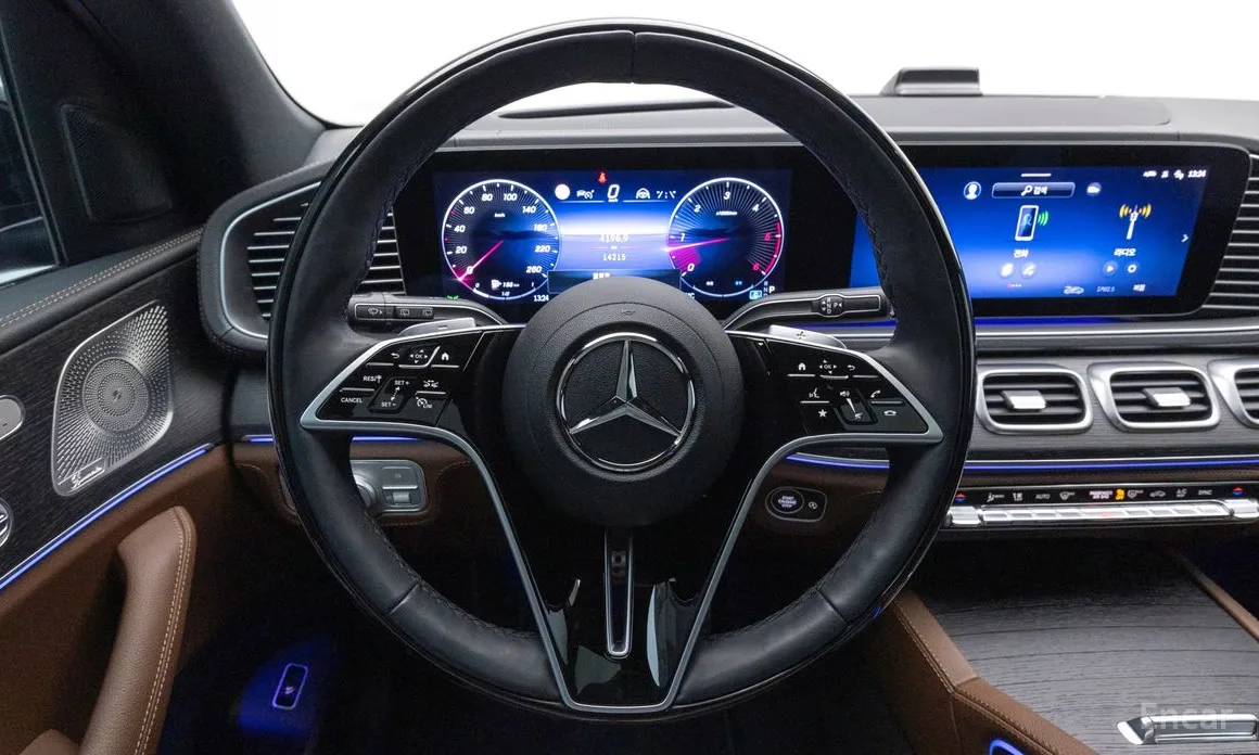 Фото 20 - Mercedes-Benz GLS-Class
