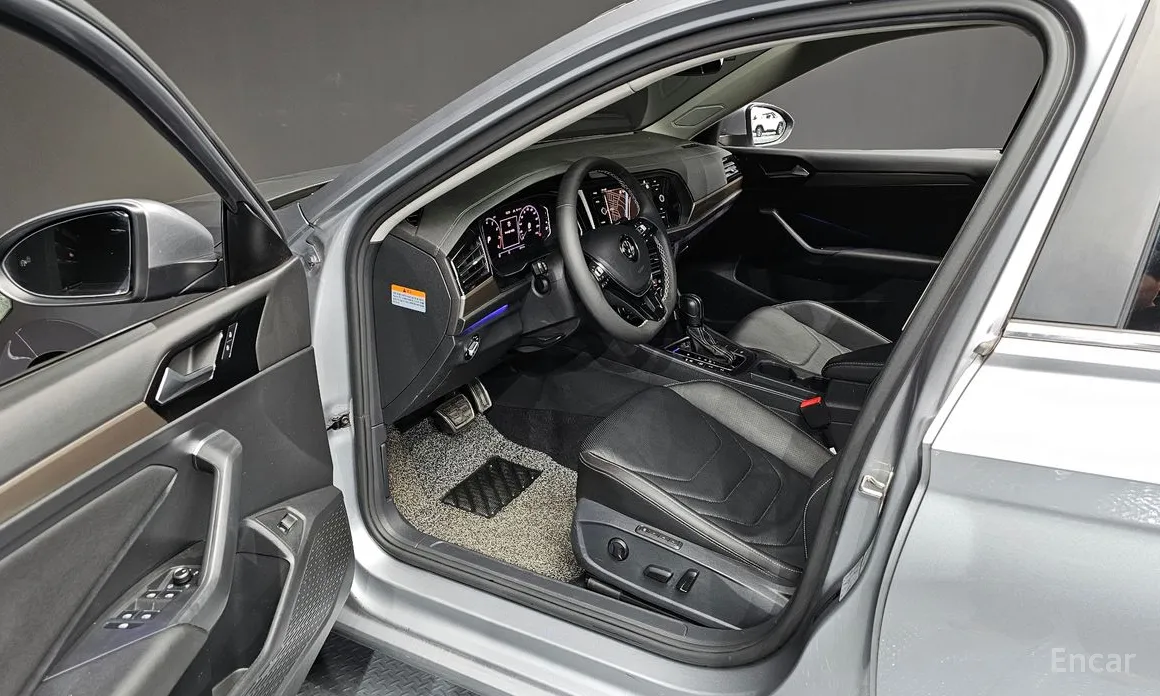 Фото 10 - Volkswagen Jetta