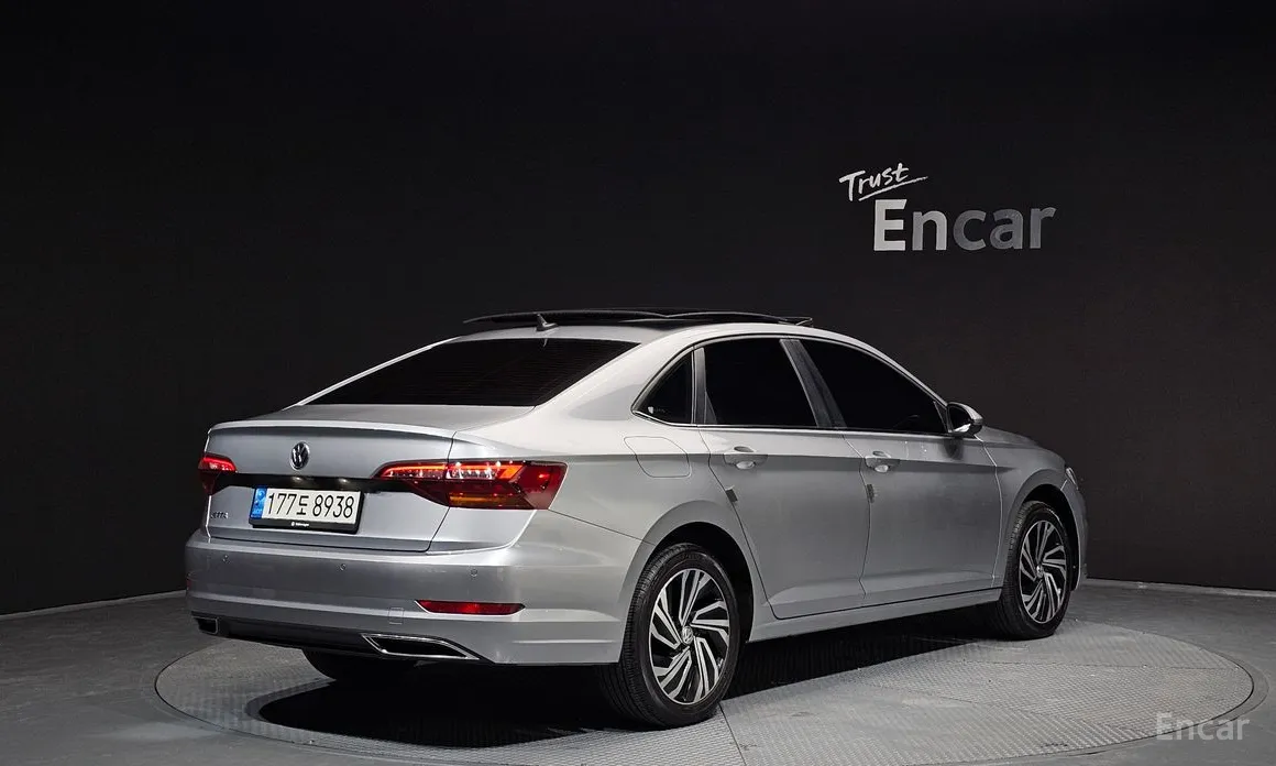 Фото 2 - Volkswagen Jetta