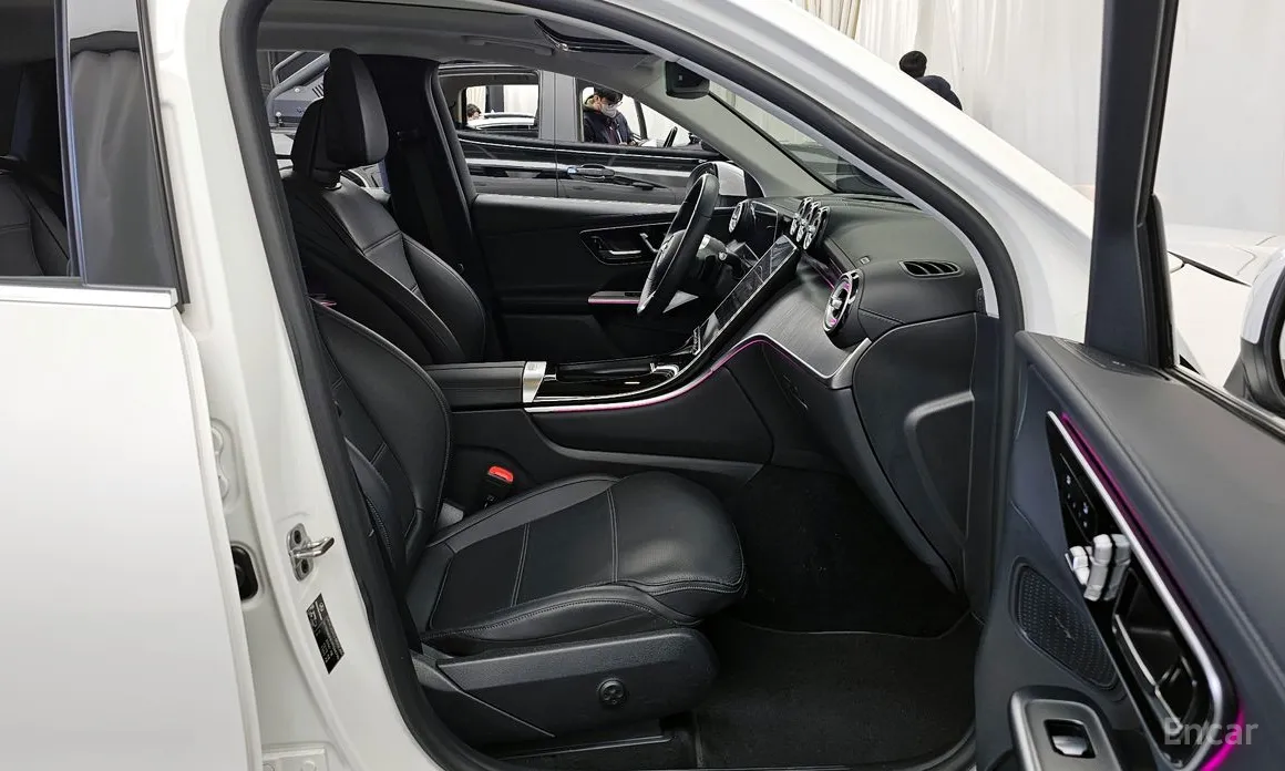 Фото 11 - Mercedes-Benz GLC-Class