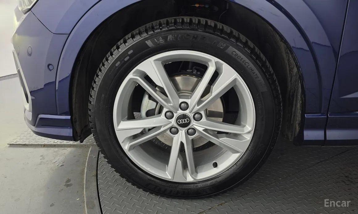 Фото 5 - Audi Q3