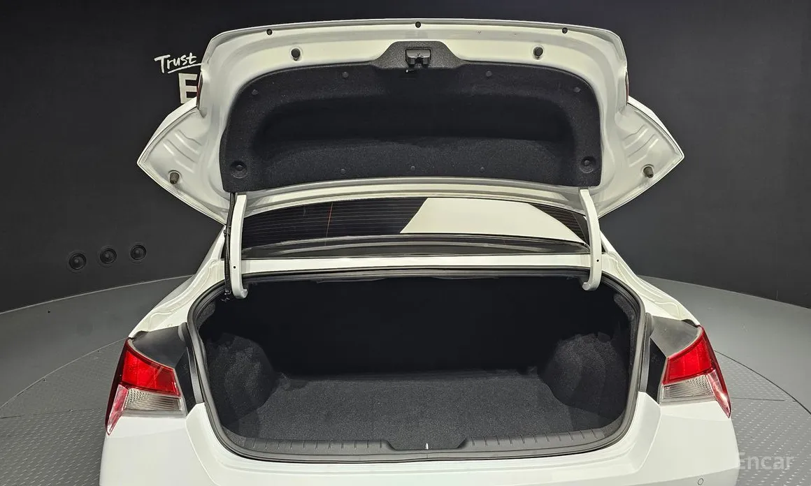 Фото 20 - Hyundai Avante