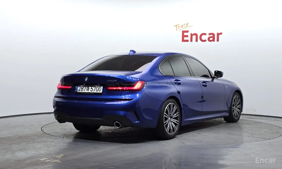 Фото 2 - BMW 3 Series