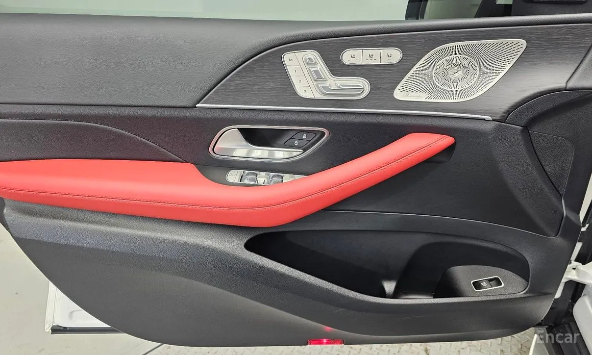 Фото 18 - Mercedes-Benz GLE-Class