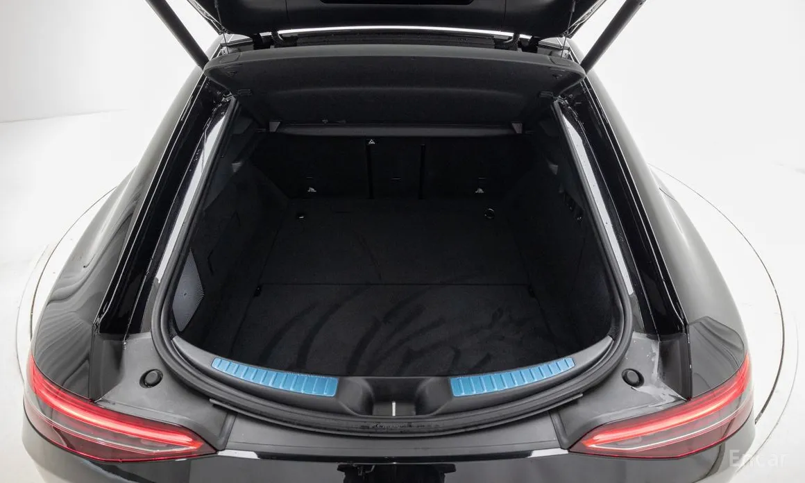 Фото 11 - Mercedes-Benz AMG GT