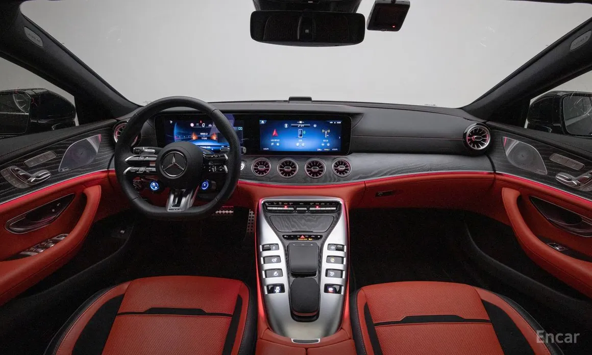 Фото 7 - Mercedes-Benz AMG GT