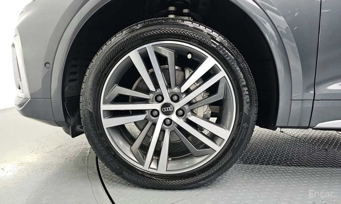 Фото 5 - Audi Q5