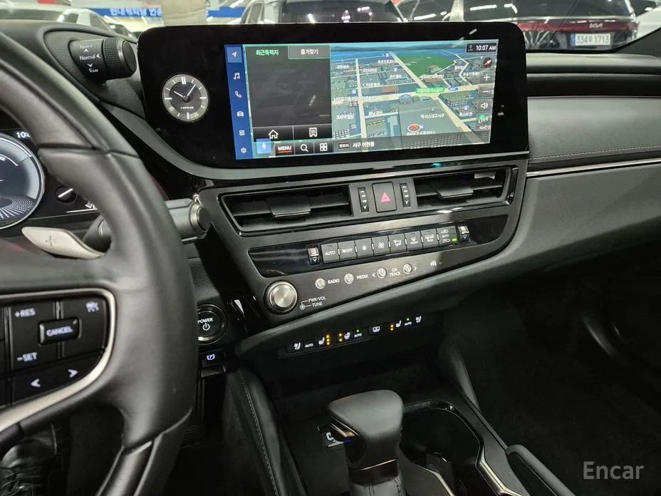 Фото 4 - Lexus ES