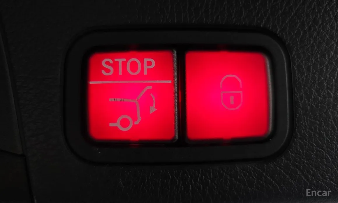 Photo 20 - Mercedes-Benz GLB-Class